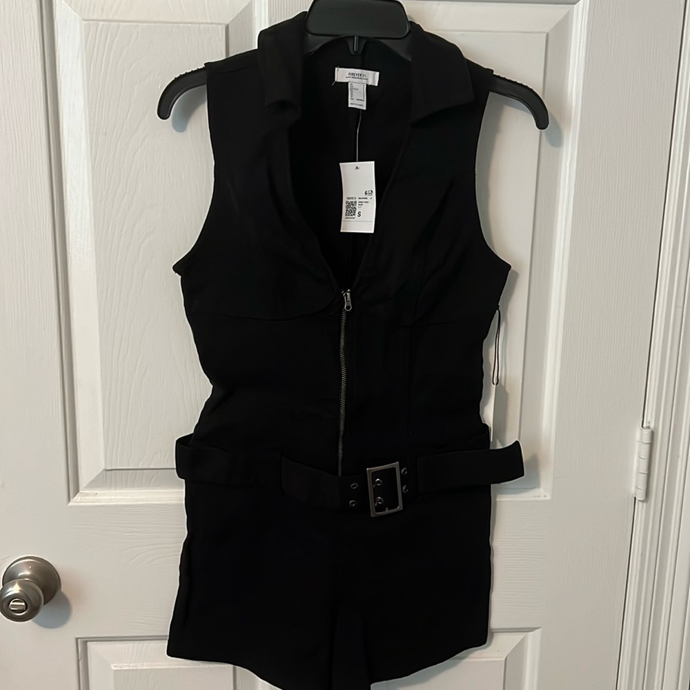 Belted zip up denim romper! Size small